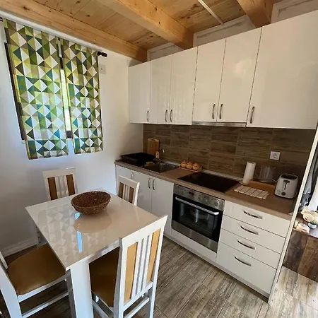 Vikendica Kraljica Planina * Konjska Reka