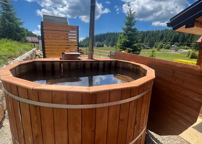 Vikendica Kraljica Planina بيت للعطل